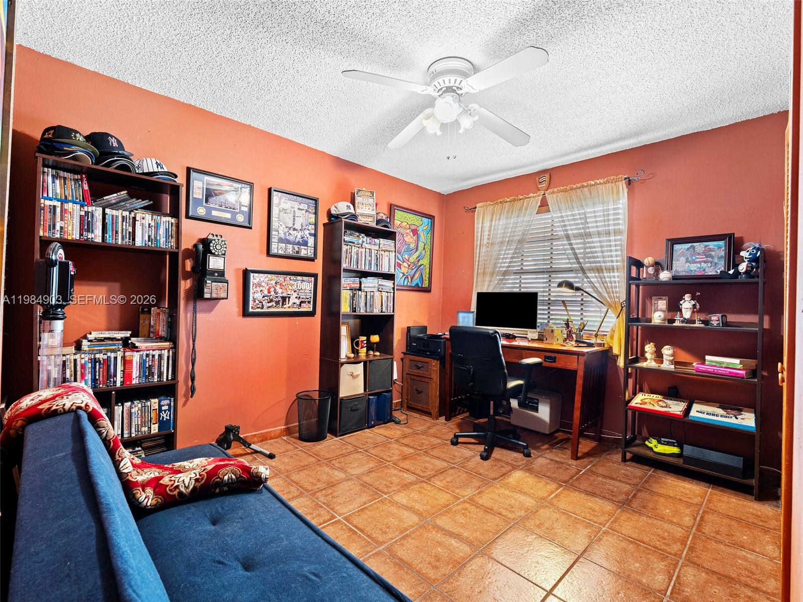 13811 SW 14th St Miami, FL 33184