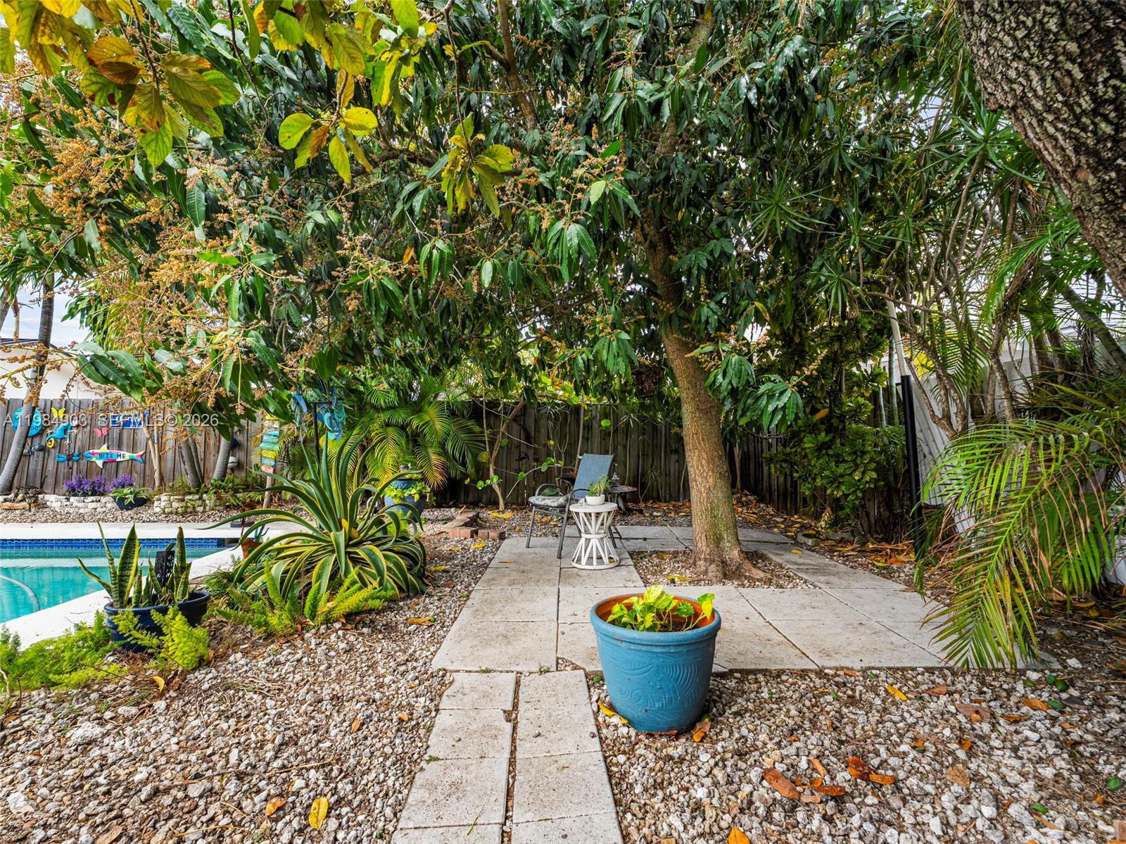 13811 SW 14th St Miami, FL 33184