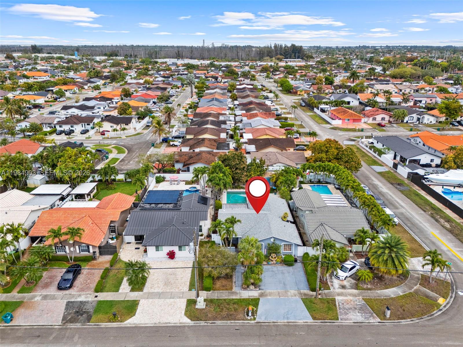 13811 SW 14th St Miami, FL 33184