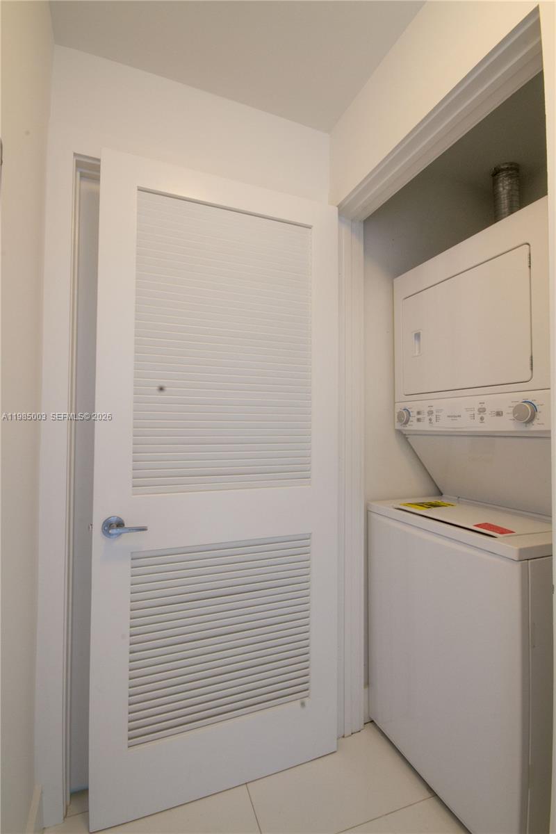 image Paramount Bay21