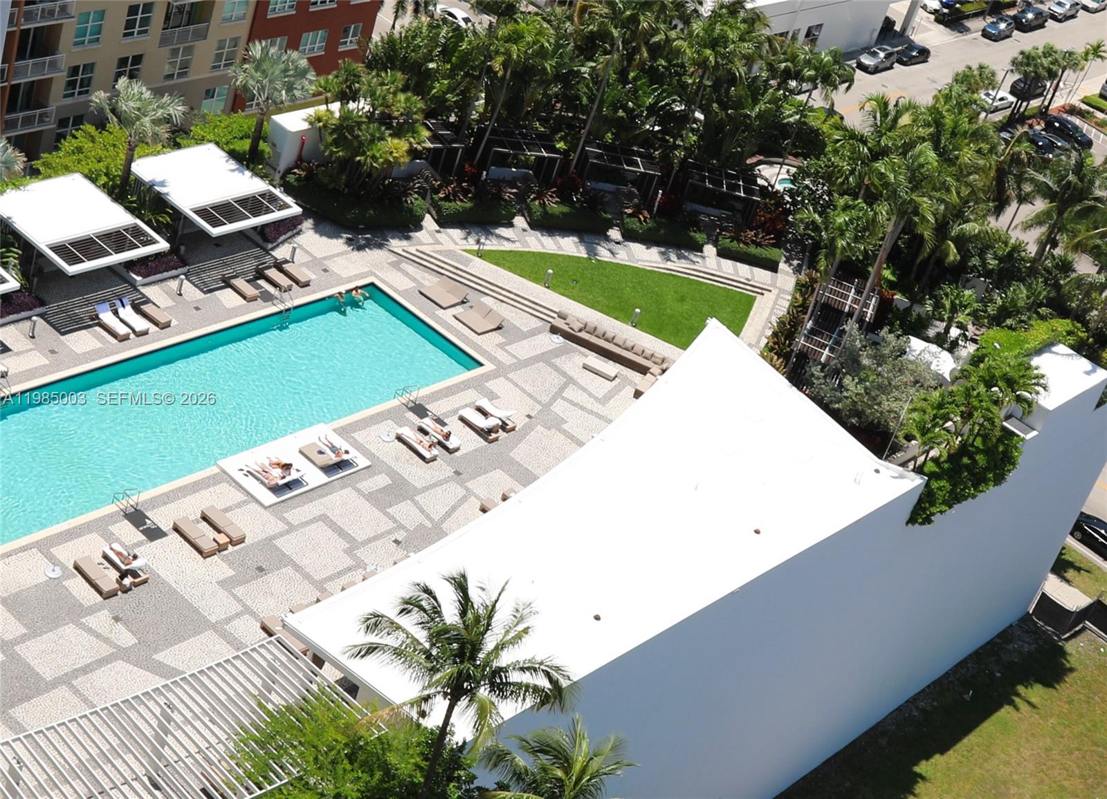 image Paramount Bay23