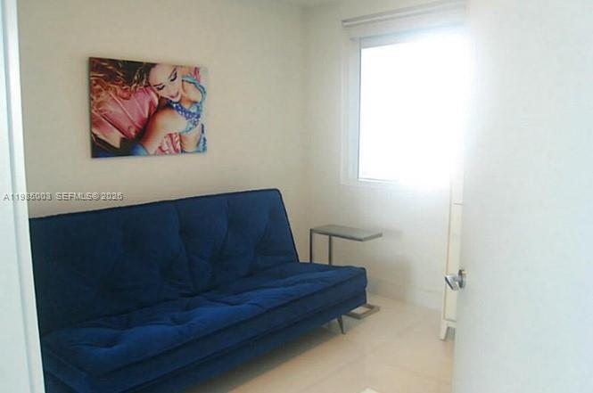 image Paramount Bay8