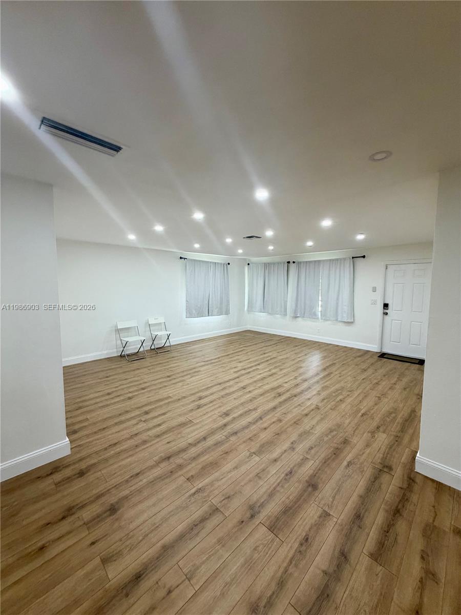 11201 NE 3rd Ave Miami, FL 33161