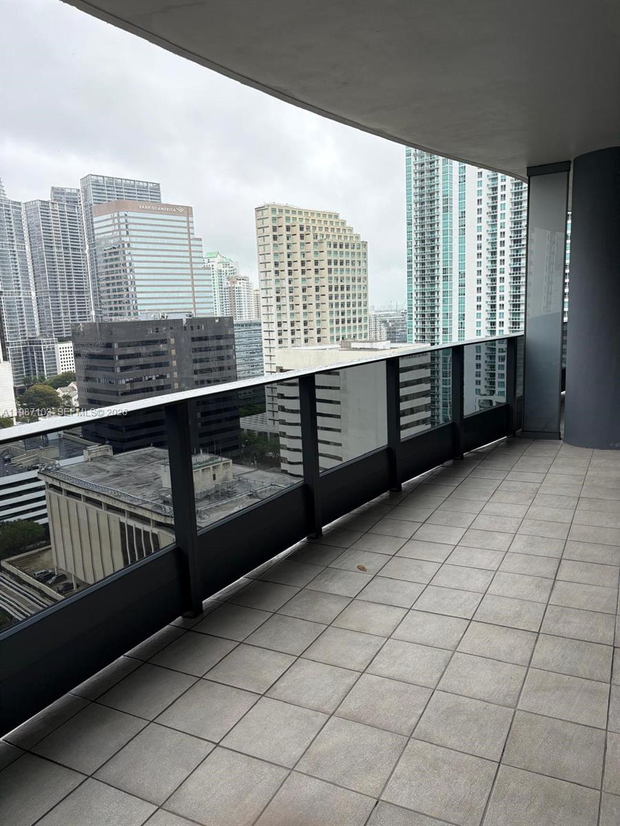 image Brickell Flatiron43