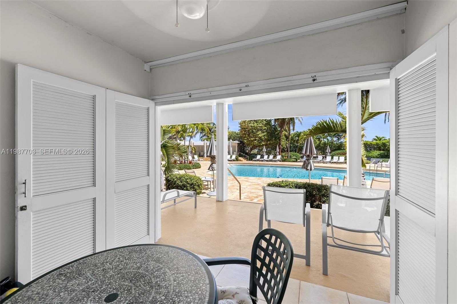 5055 Collins Ave #CAB14 Miami Beach, FL 33140