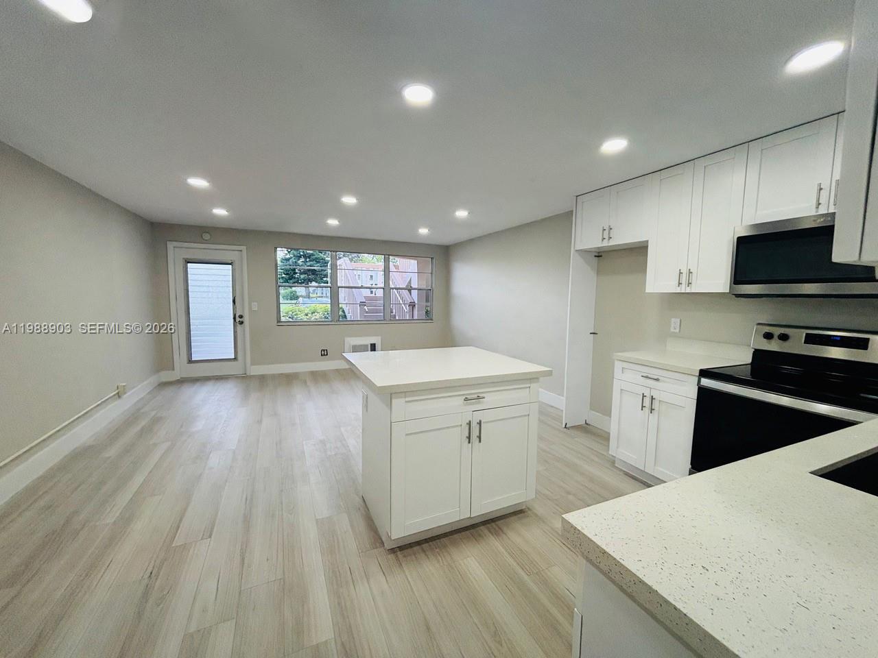 152 Ventnor J #152 Deerfield Beach, FL 33442