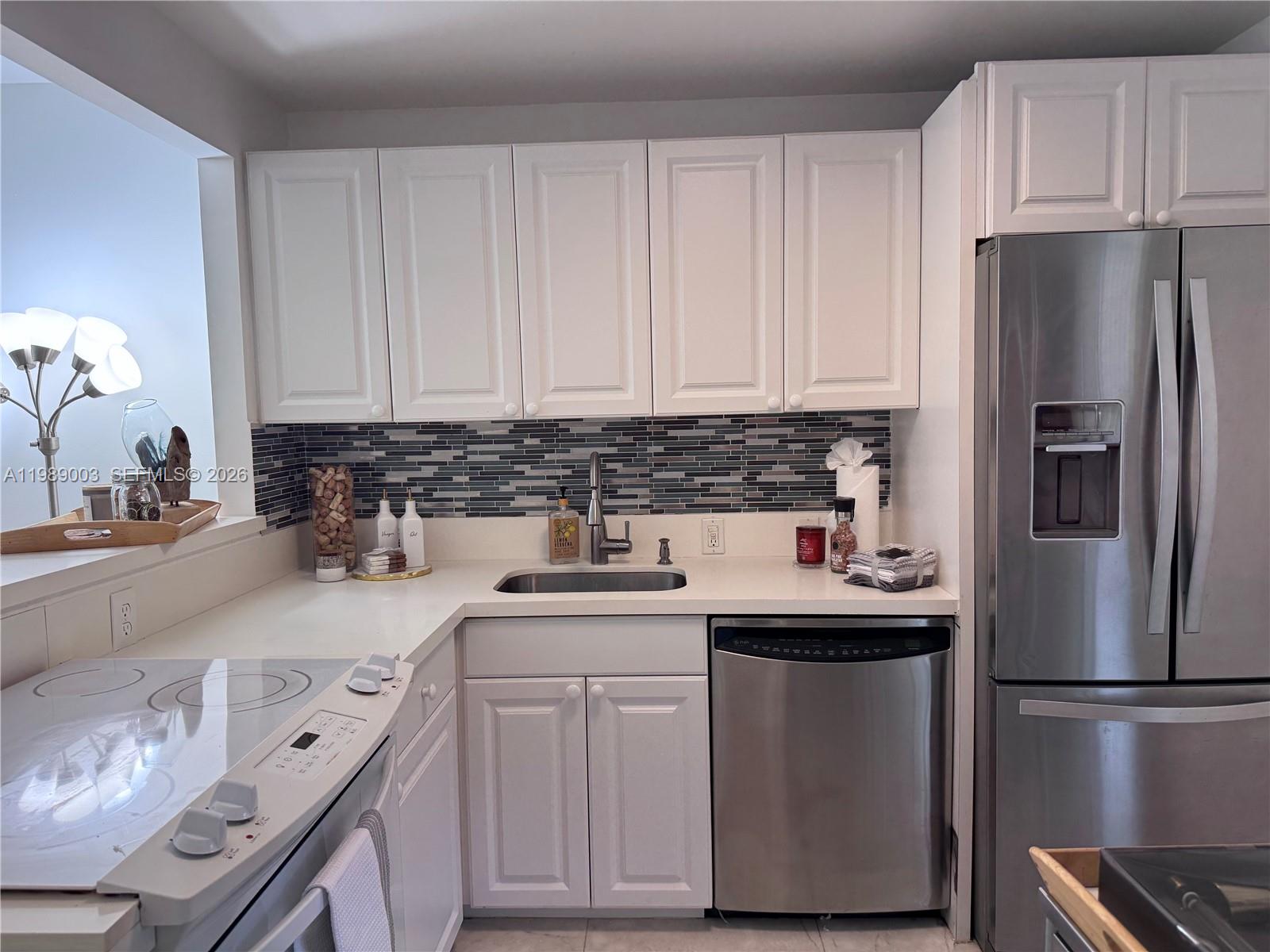 3301 N Country Clb Dr #104 Aventura, FL 33180