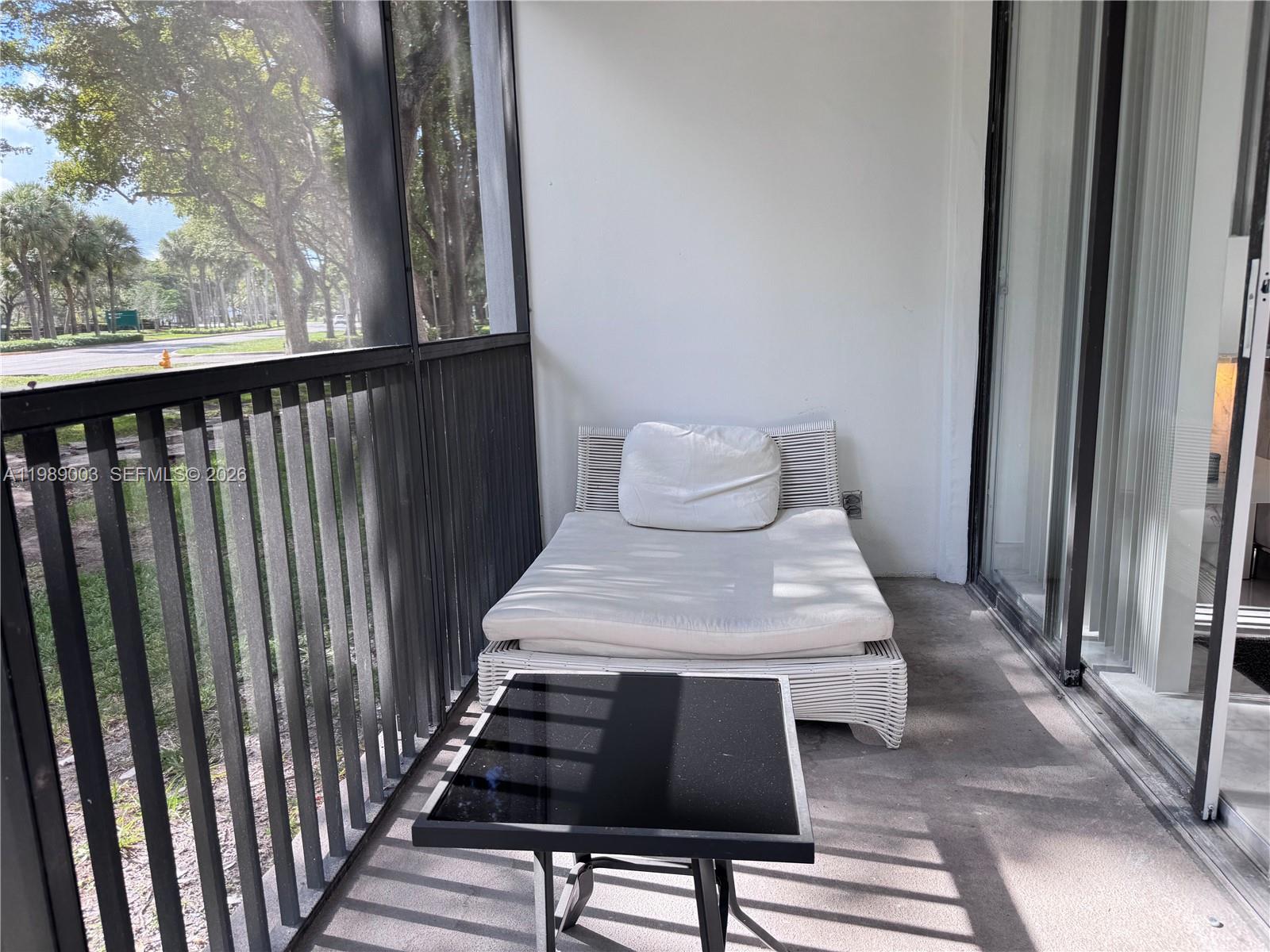 3301 N Country Clb Dr #104 Aventura, FL 33180