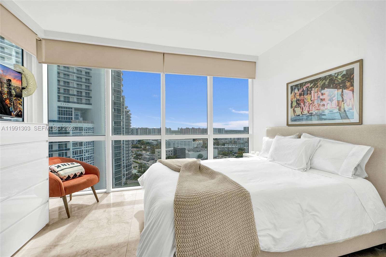 image Trump Royale25