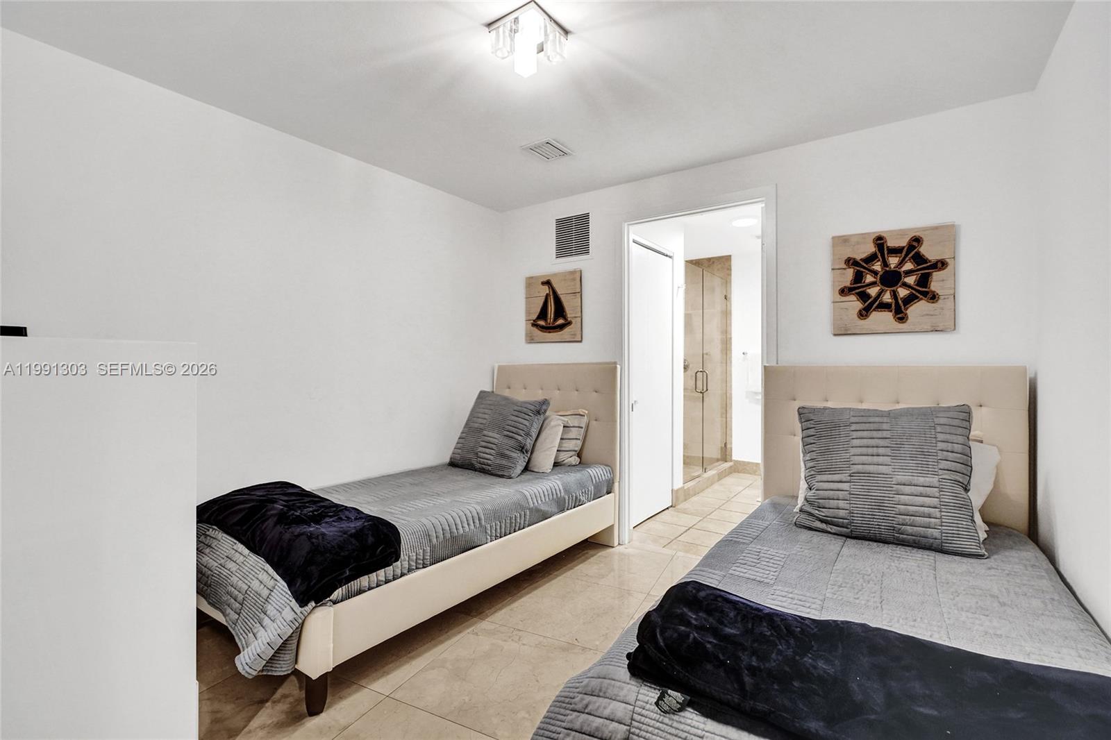 image Trump Royale40