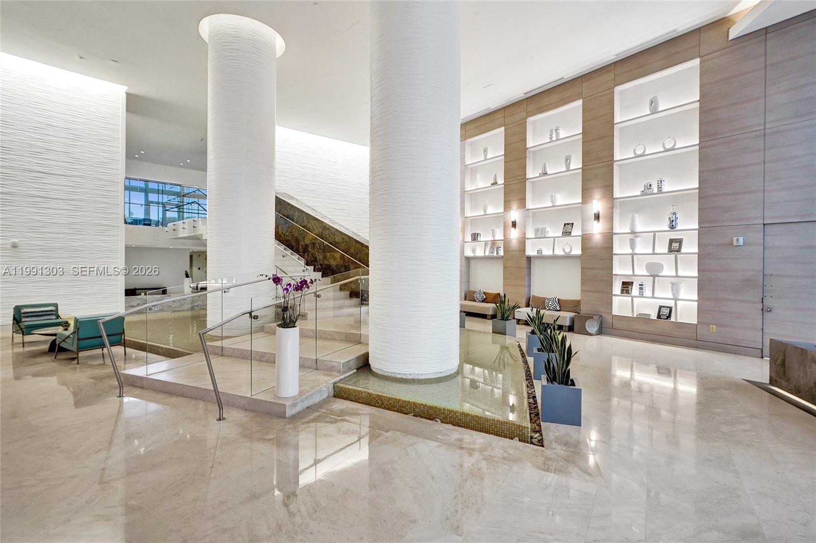 image Trump Royale47