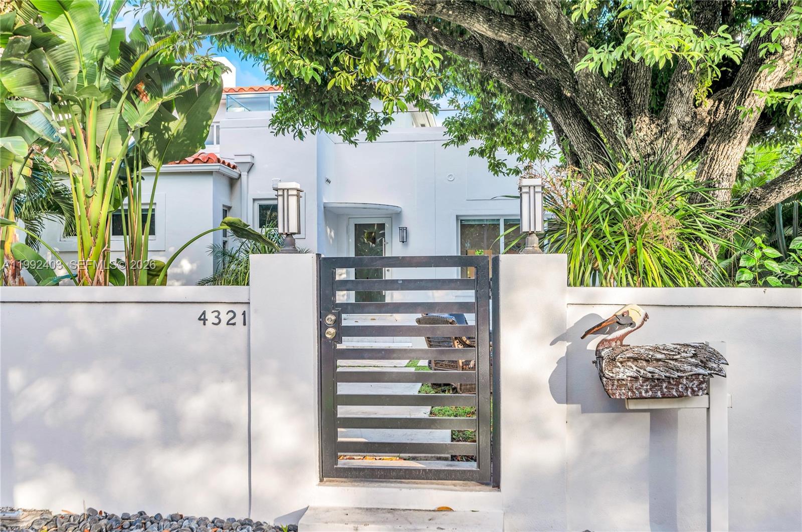 4321 Nautilus Dr Miami Beach, FL 33140