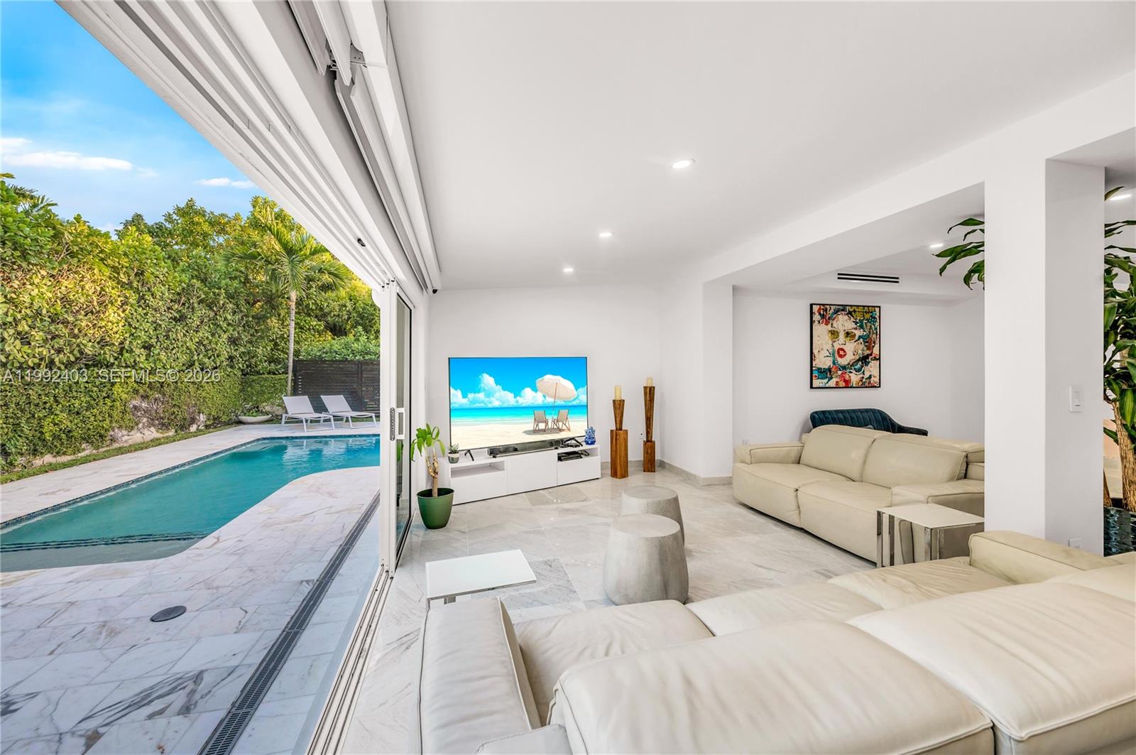 4321 Nautilus Dr Miami Beach, FL 33140