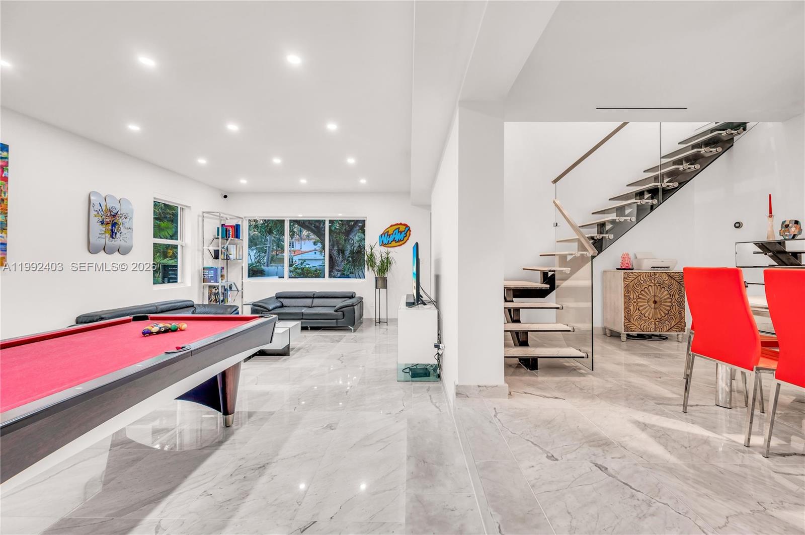 4321 Nautilus Dr Miami Beach, FL 33140