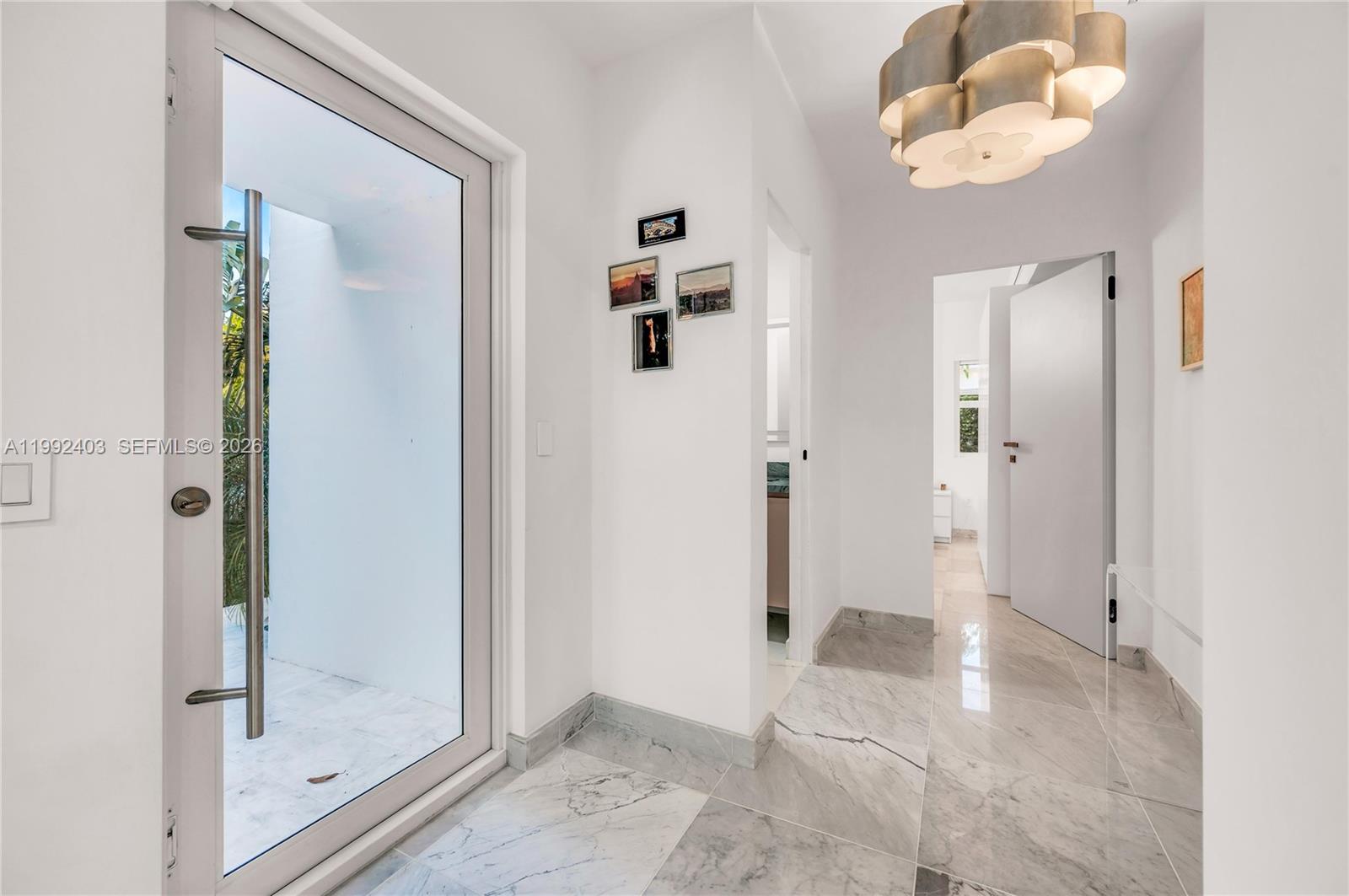 4321 Nautilus Dr Miami Beach, FL 33140