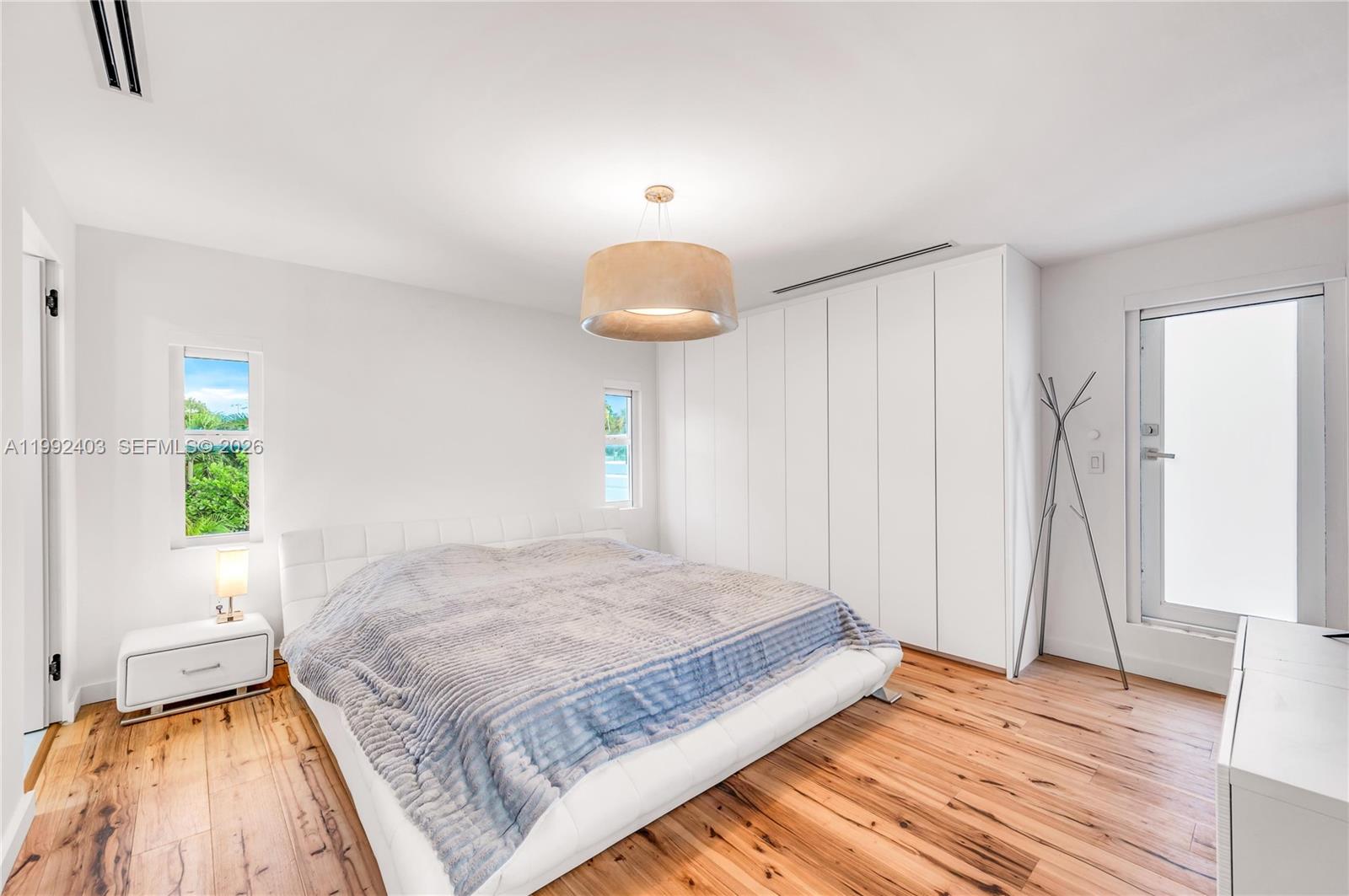 4321 Nautilus Dr Miami Beach, FL 33140