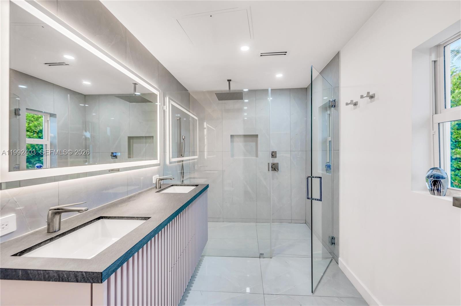 4321 Nautilus Dr Miami Beach, FL 33140