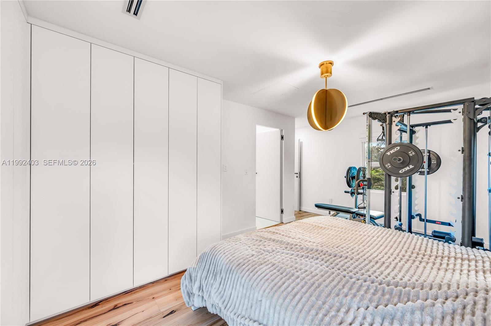 4321 Nautilus Dr Miami Beach, FL 33140