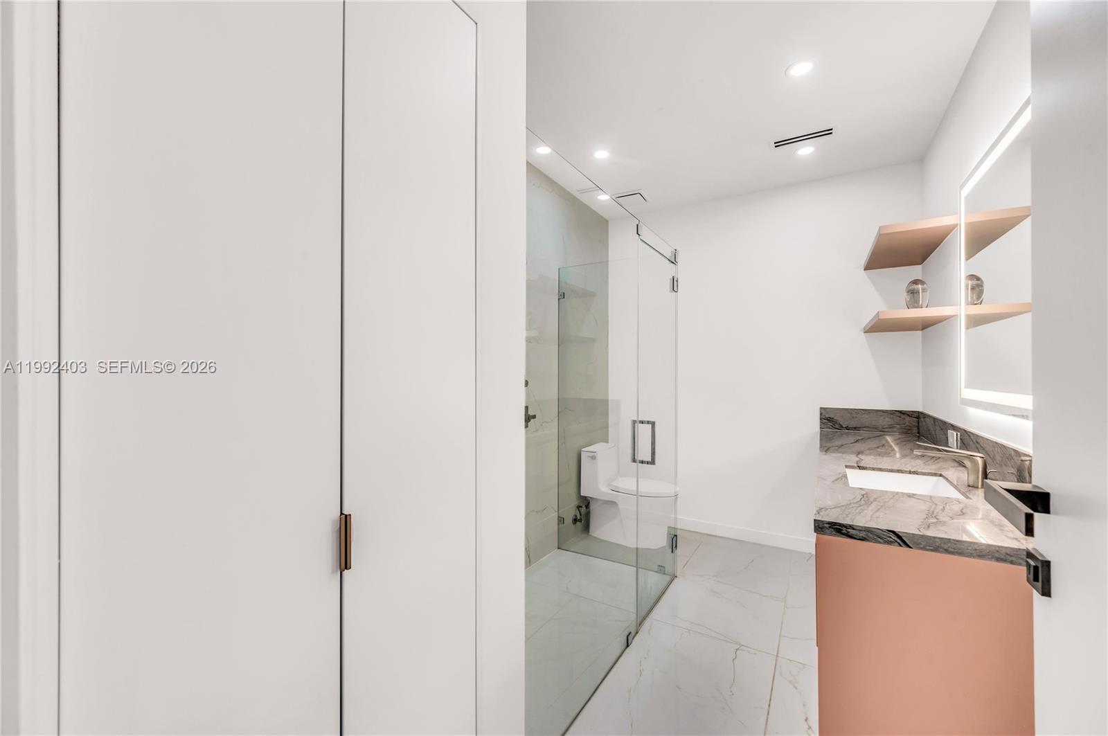 4321 Nautilus Dr Miami Beach, FL 33140