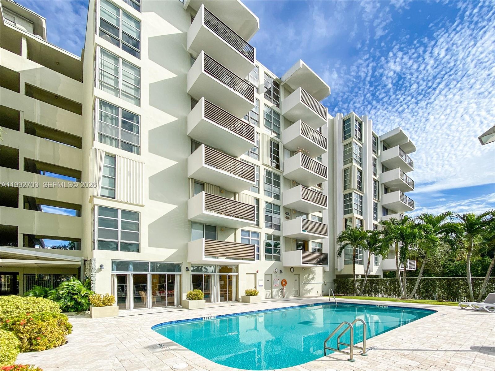 9800 W Bay Hbr Dr #602 Bay Harbor Islands, FL 33154