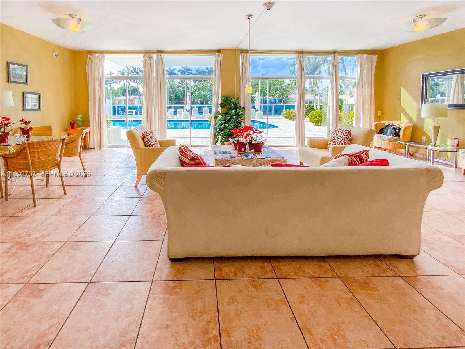 9800 W Bay Hbr Dr #602 Bay Harbor Islands, FL 33154