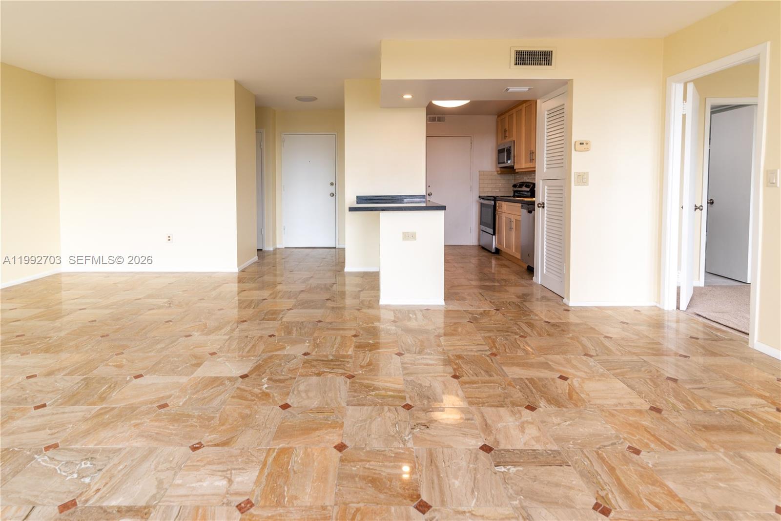 9800 W Bay Hbr Dr #602 Bay Harbor Islands, FL 33154