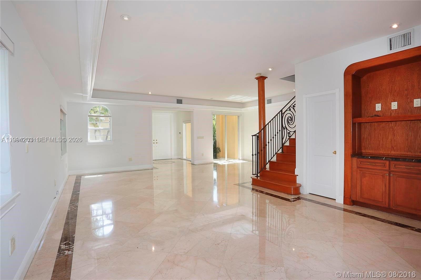 592 Fernwood Rd #B Key Biscayne, FL 33149