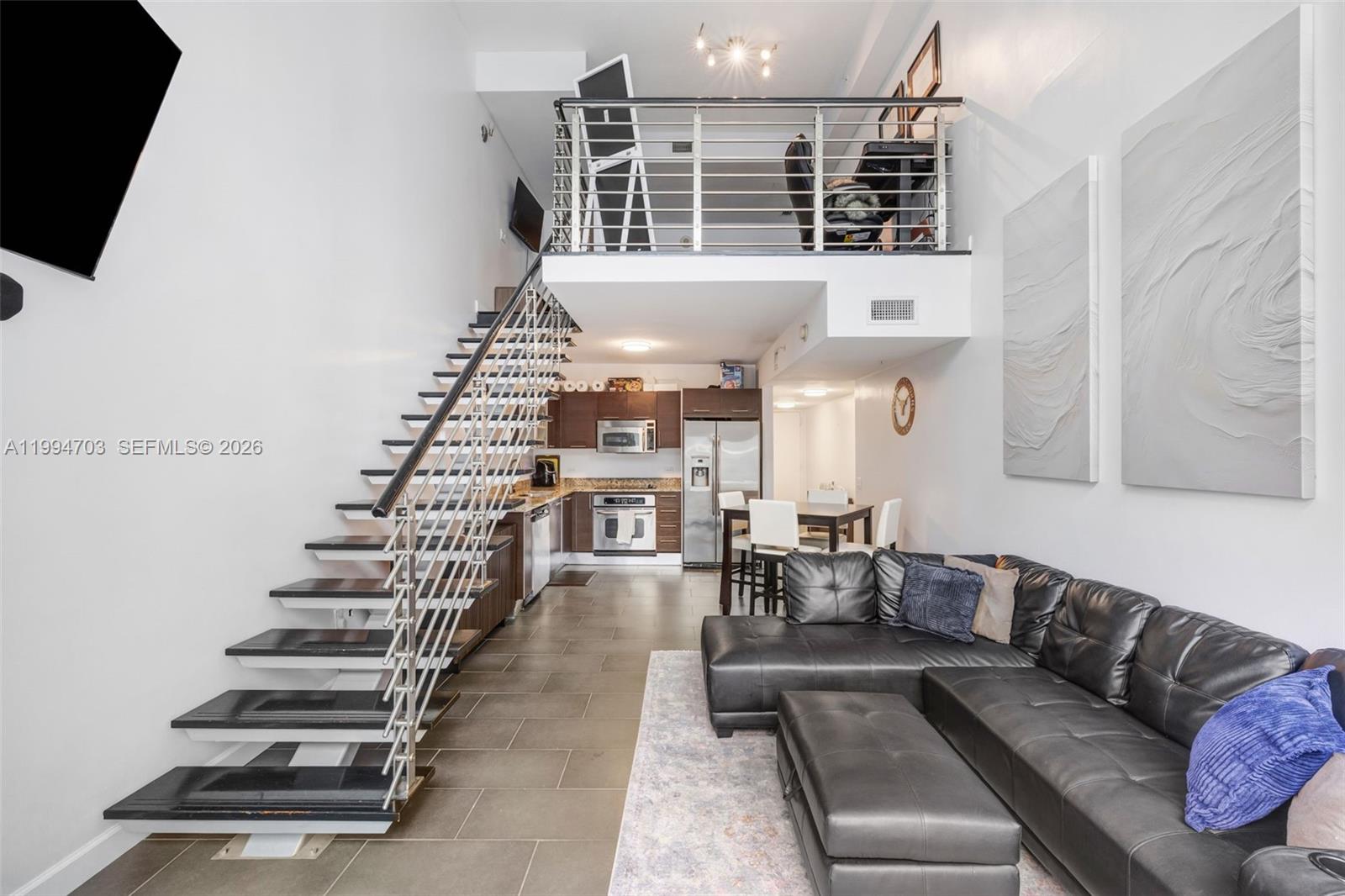 41 SE 5th St #1306 Miami, FL 33131