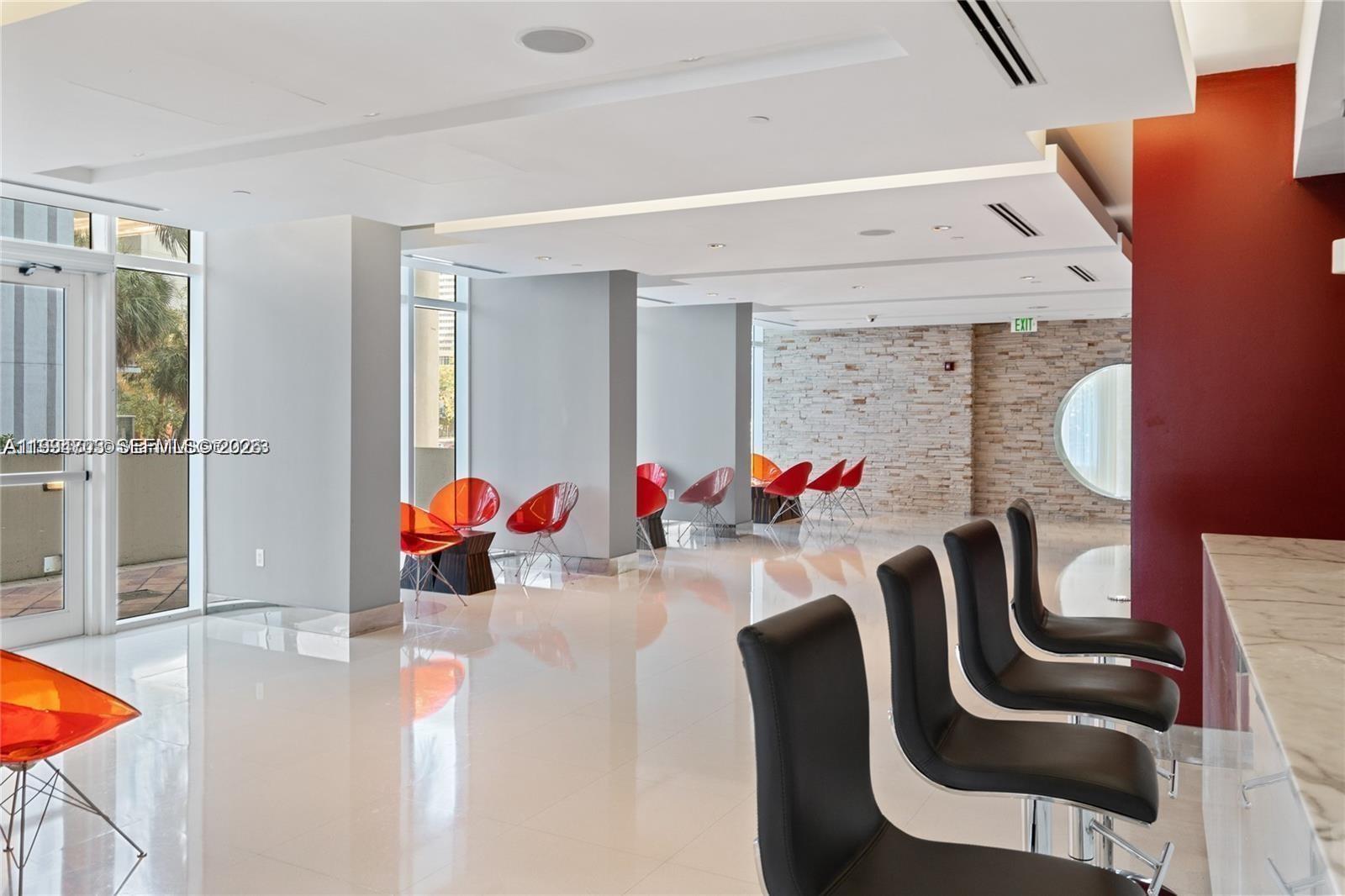 41 SE 5th St #1306 Miami, FL 33131