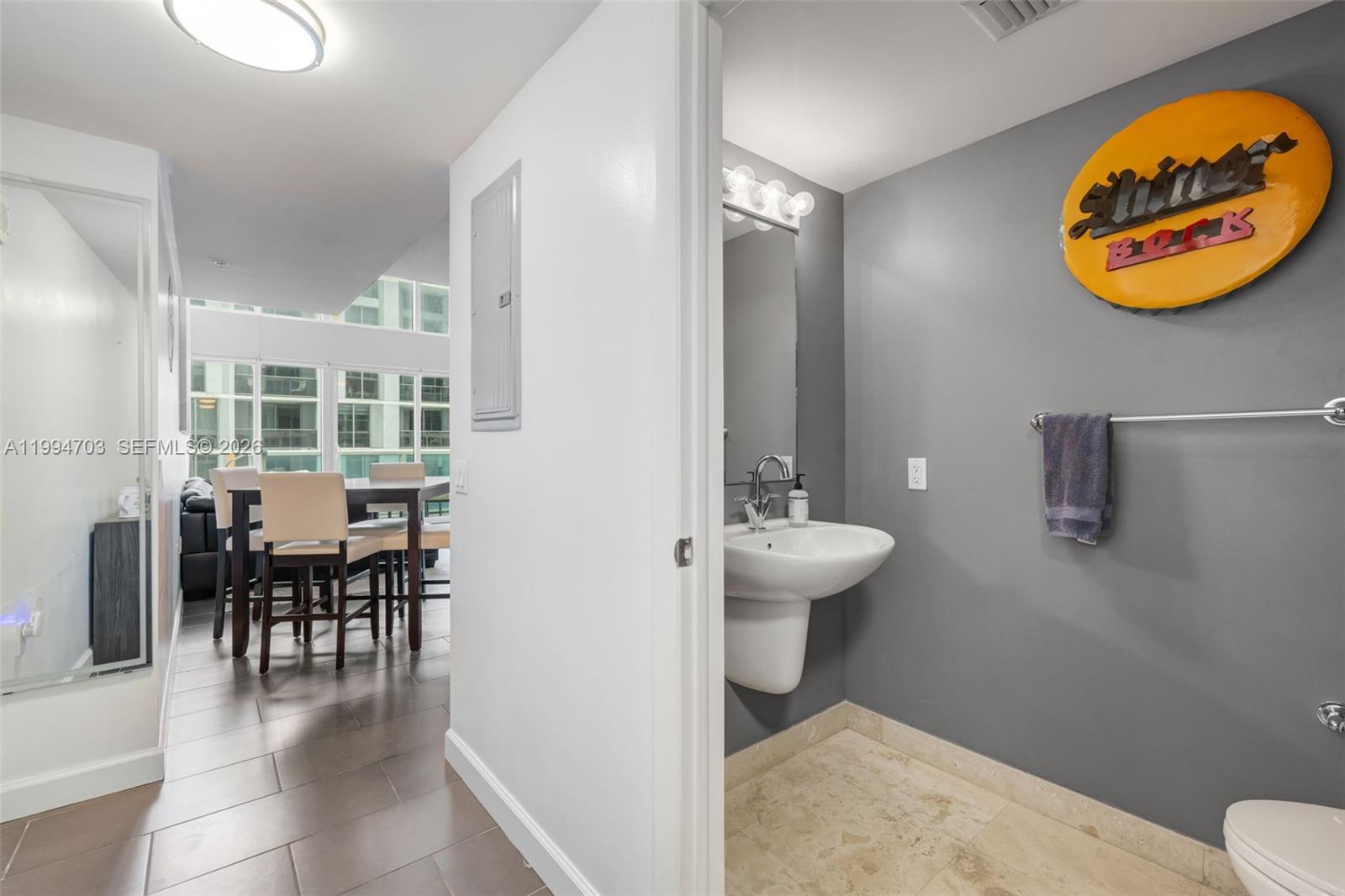 41 SE 5th St #1306 Miami, FL 33131