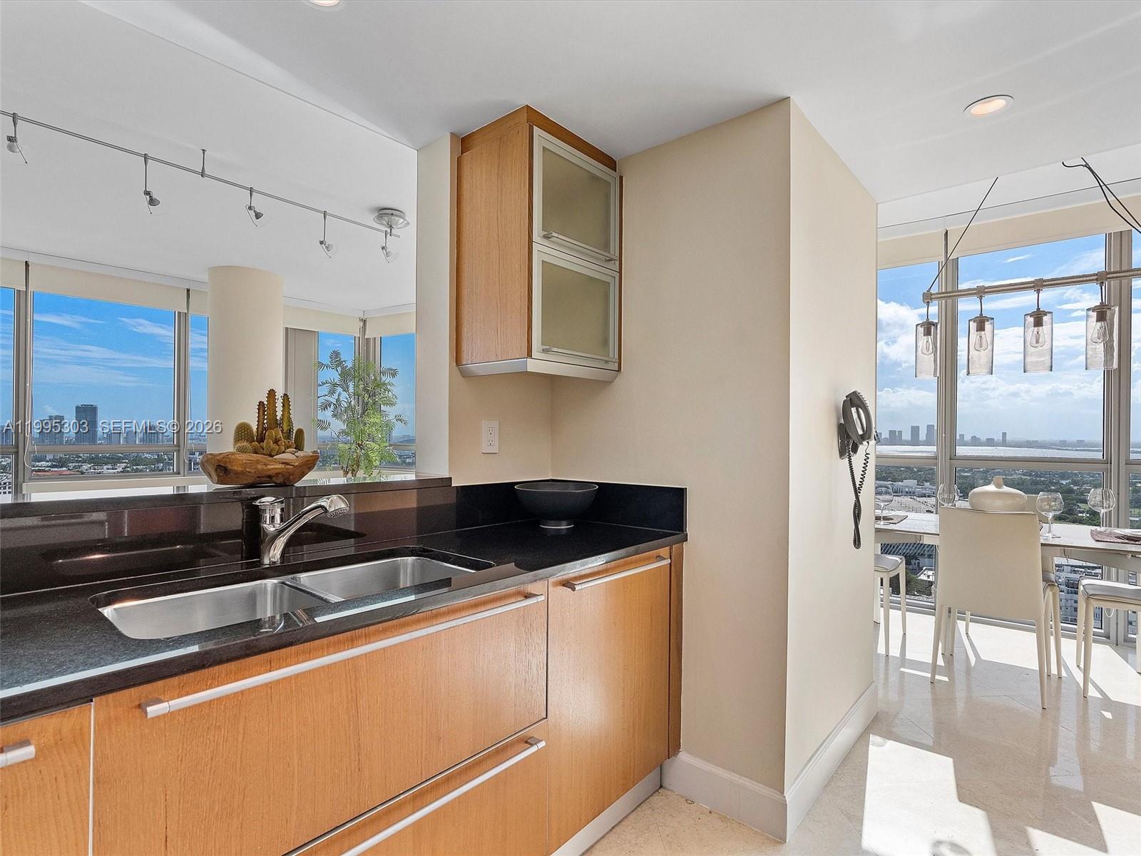 101 20th St #3002 Miami Beach, FL 33139