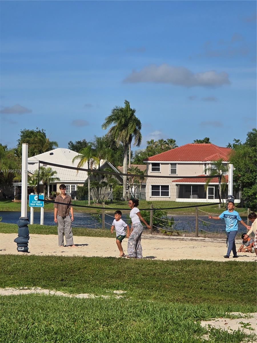 Undisclosed Address Pembroke Pines, FL 33029