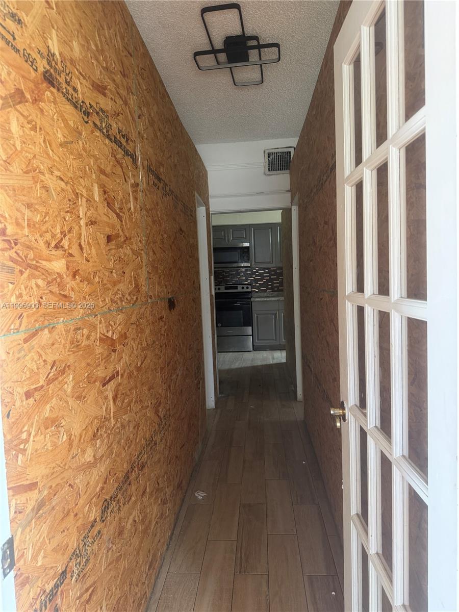 634 SW 10th Ave Miami, FL 33130