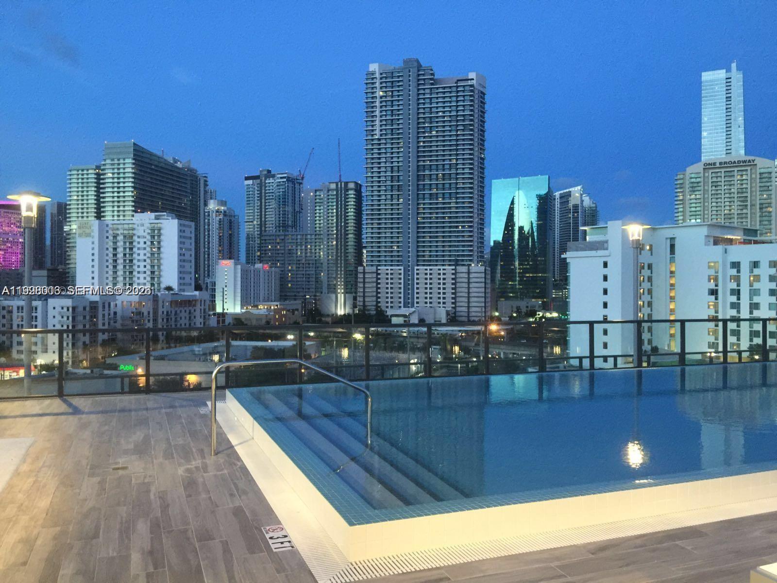 image Cassa Brickell11