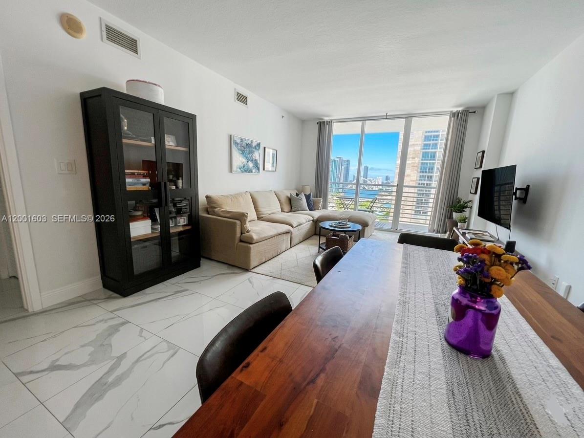 335 S Biscayne Blvd #3300