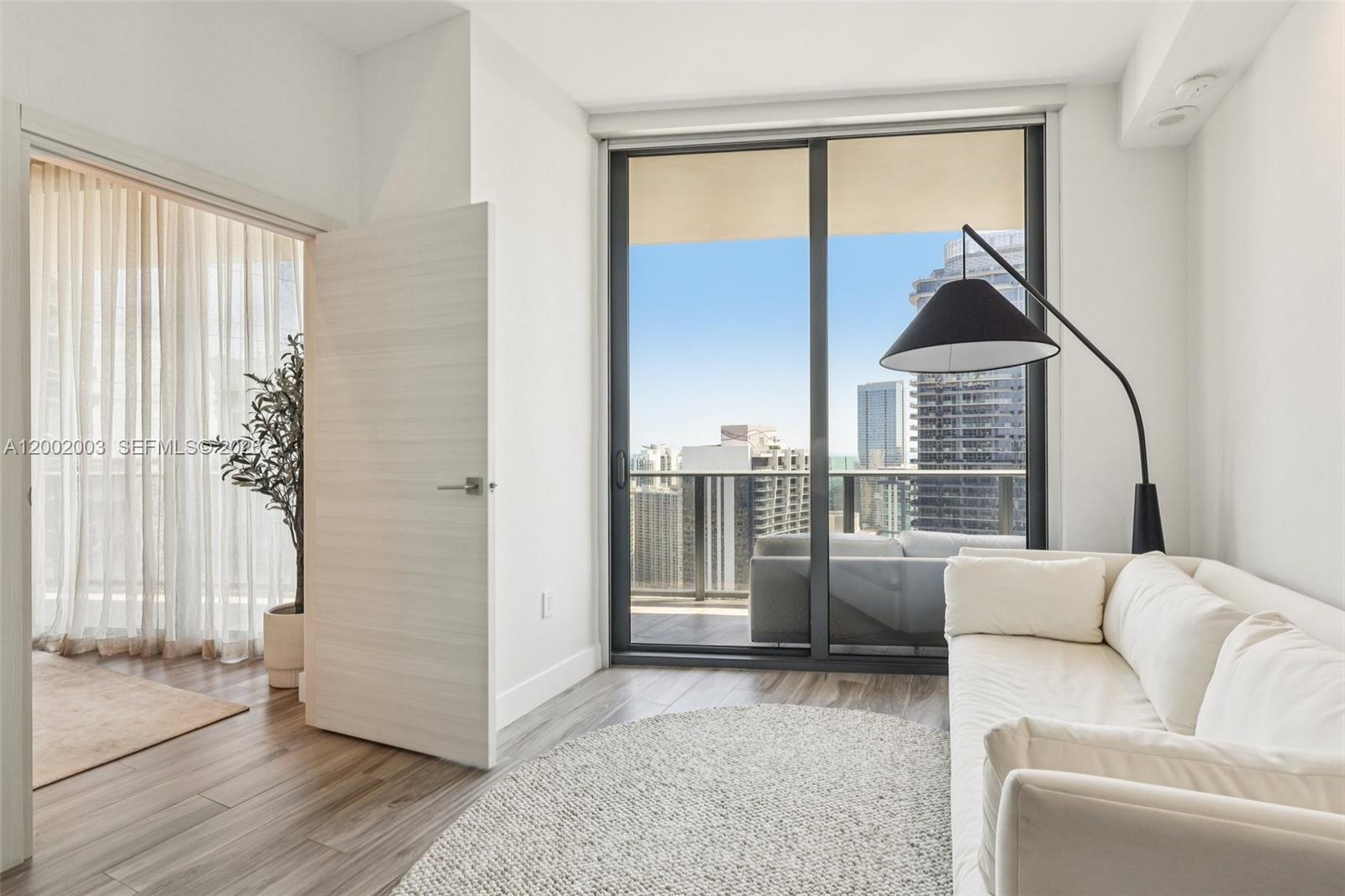 801 S Miami Ave #4902 Miami, FL 33130