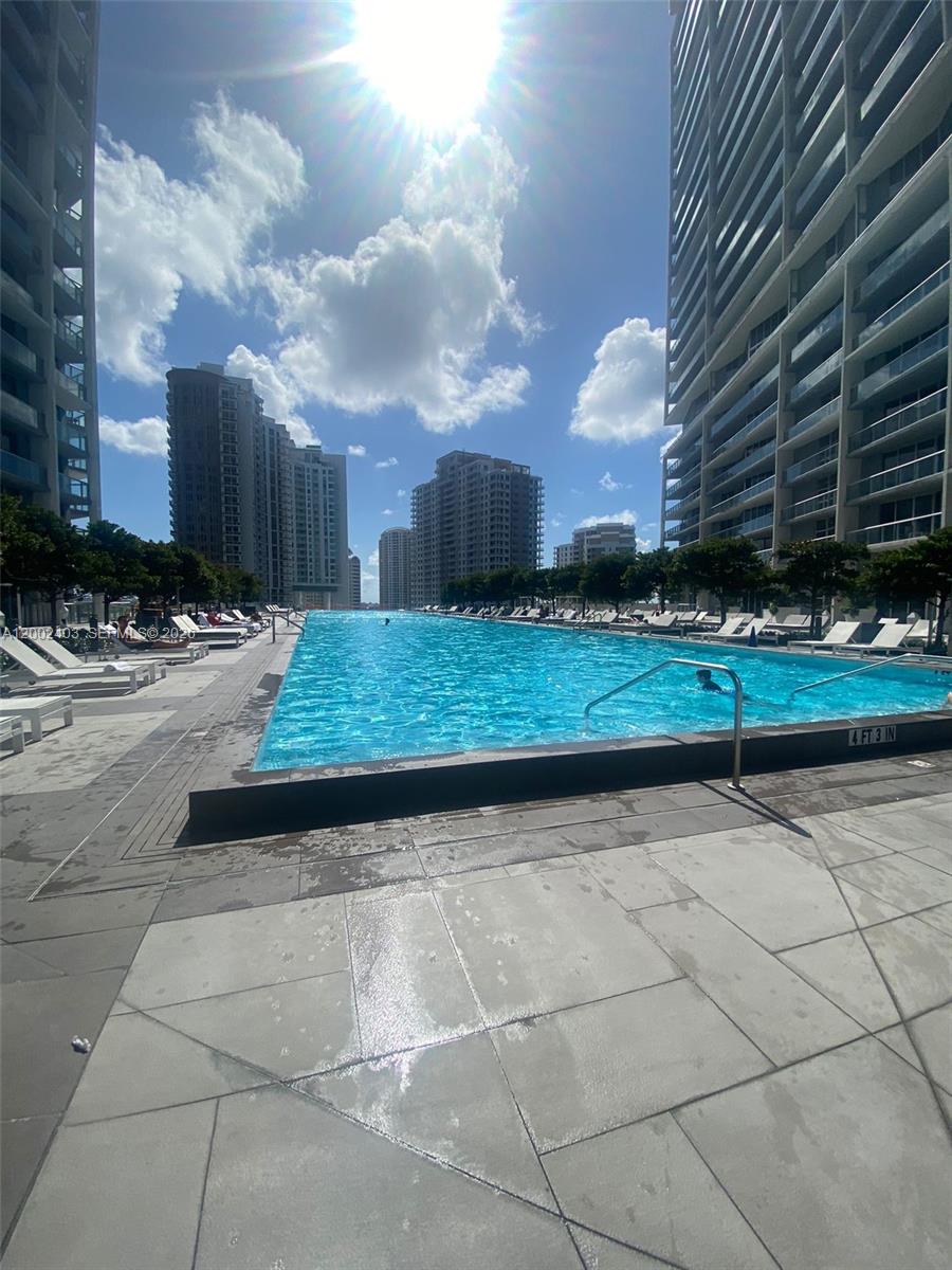image Icon Brickell I9