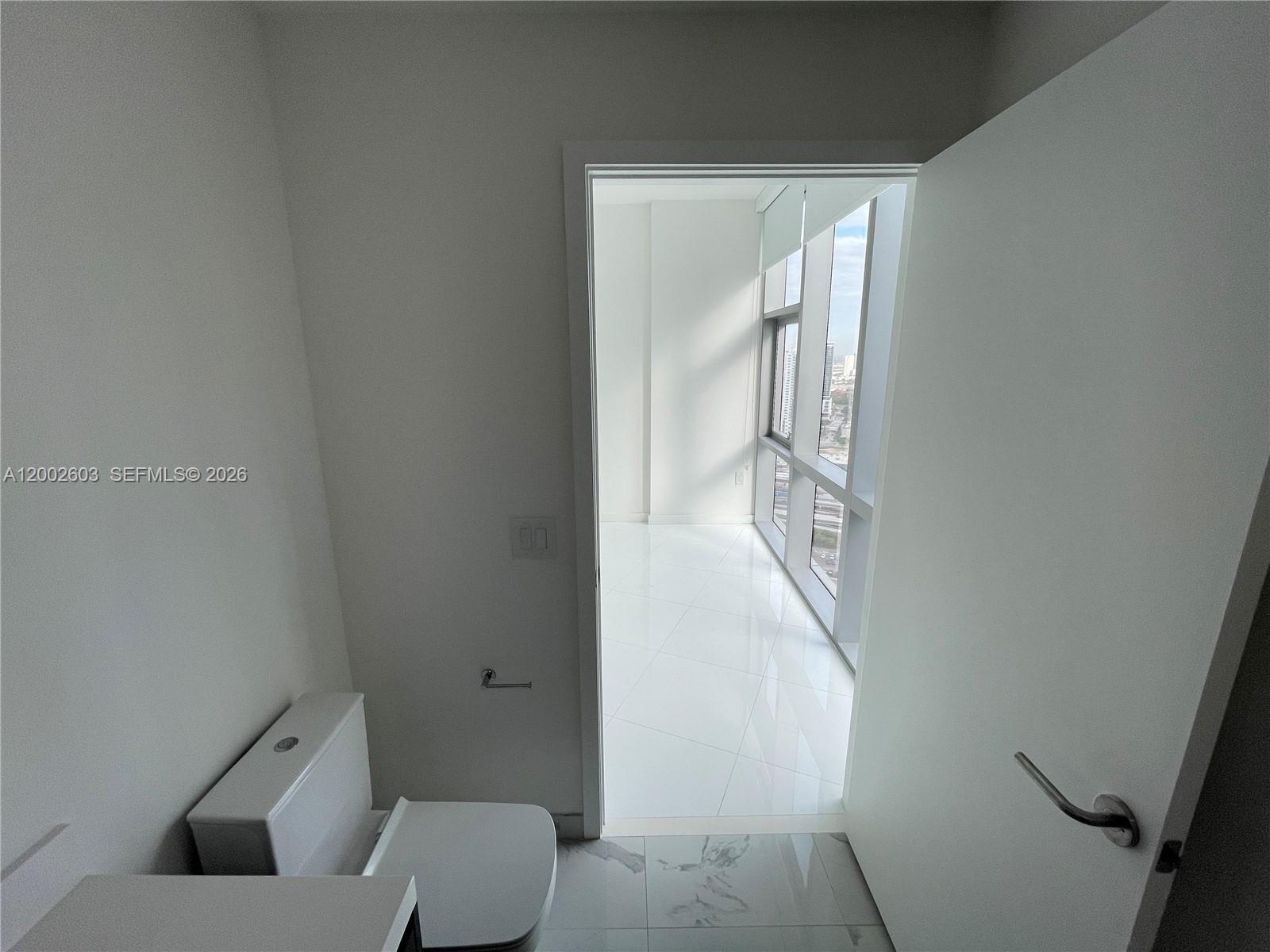 851 NE 1st Ave #3103 Miami, FL 33132