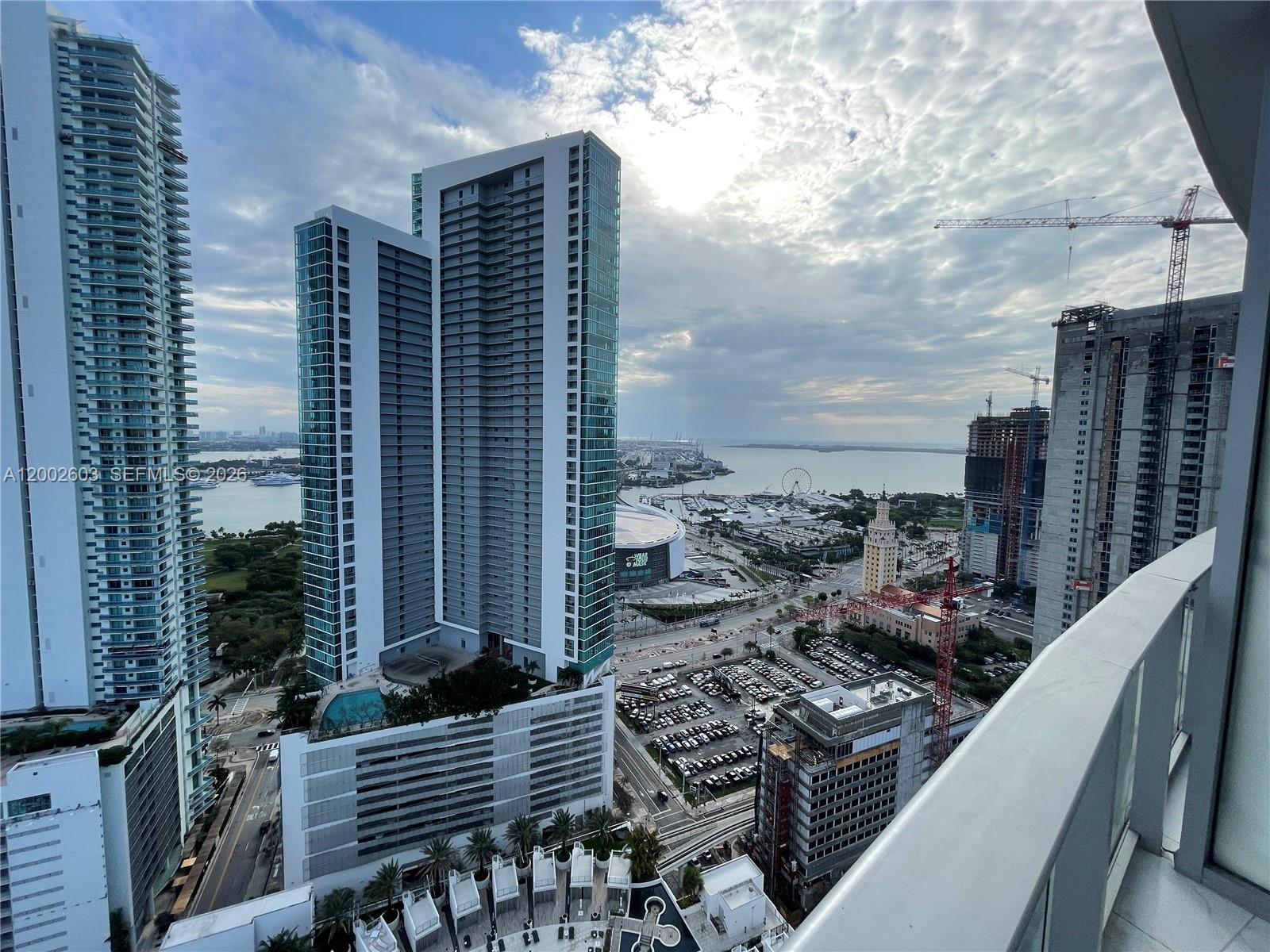 851 NE 1st Ave #3103 Miami, FL 33132