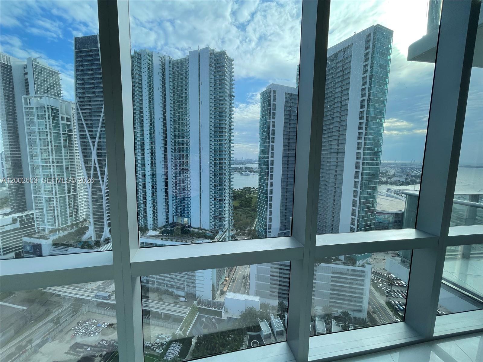 851 NE 1st Ave #3103 Miami, FL 33132