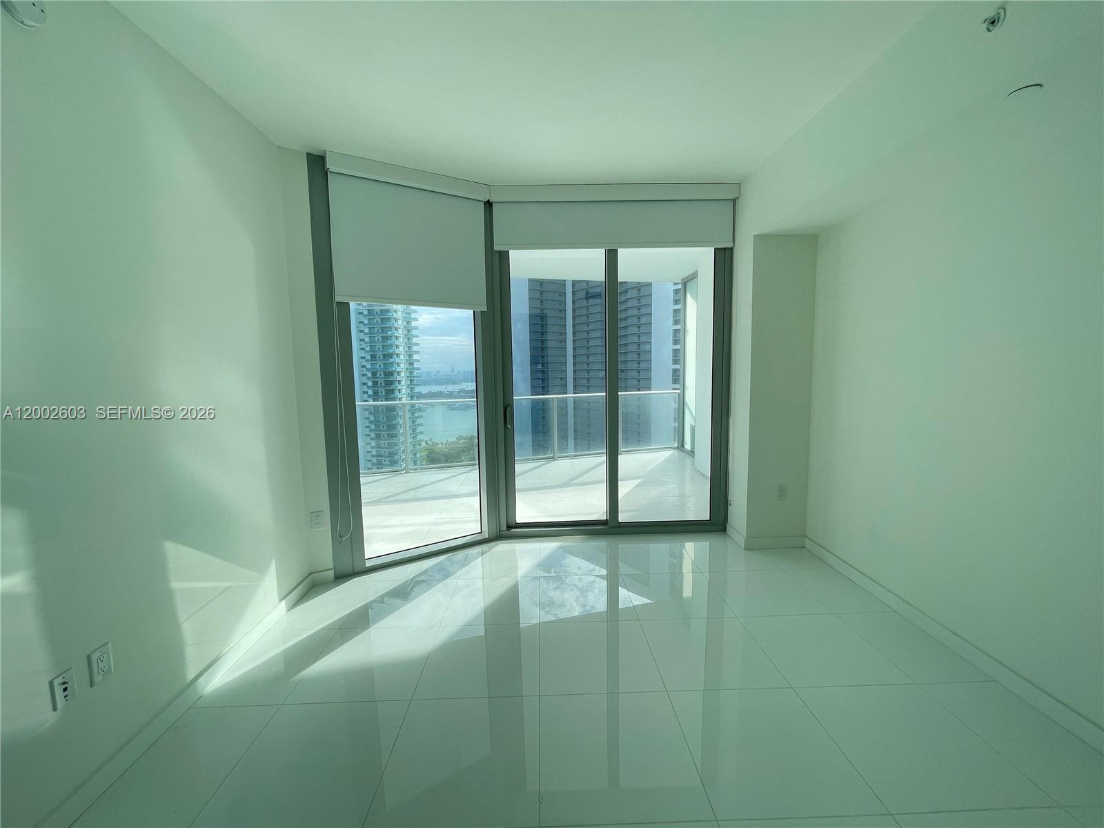 851 NE 1st Ave #3103 Miami, FL 33132