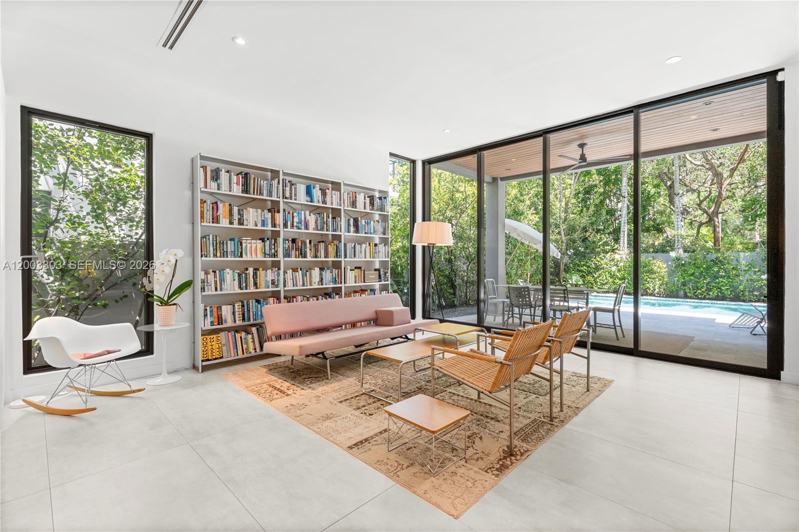 2955 Shipping Ave #2955 Miami, FL 33133