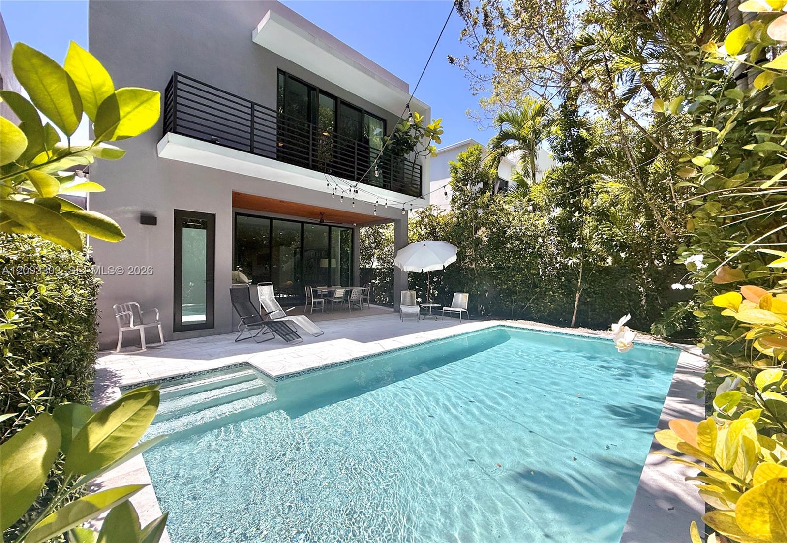 2955 Shipping Ave #2955 Miami, FL 33133