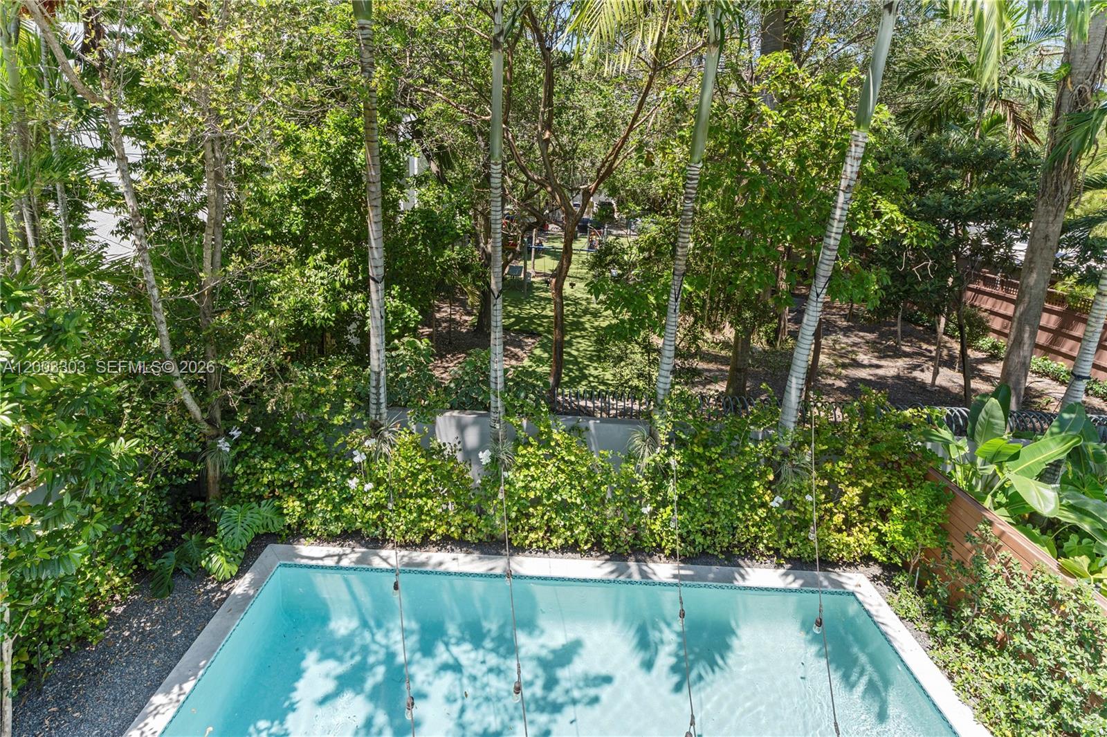 2955 Shipping Ave #2955 Miami, FL 33133