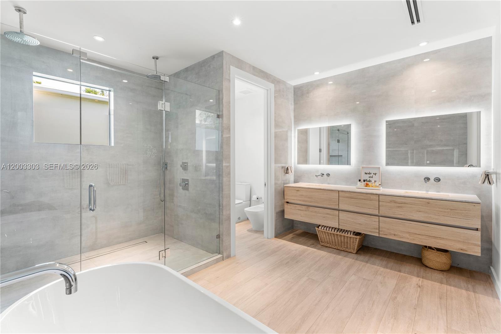 2955 Shipping Ave #2955 Miami, FL 33133