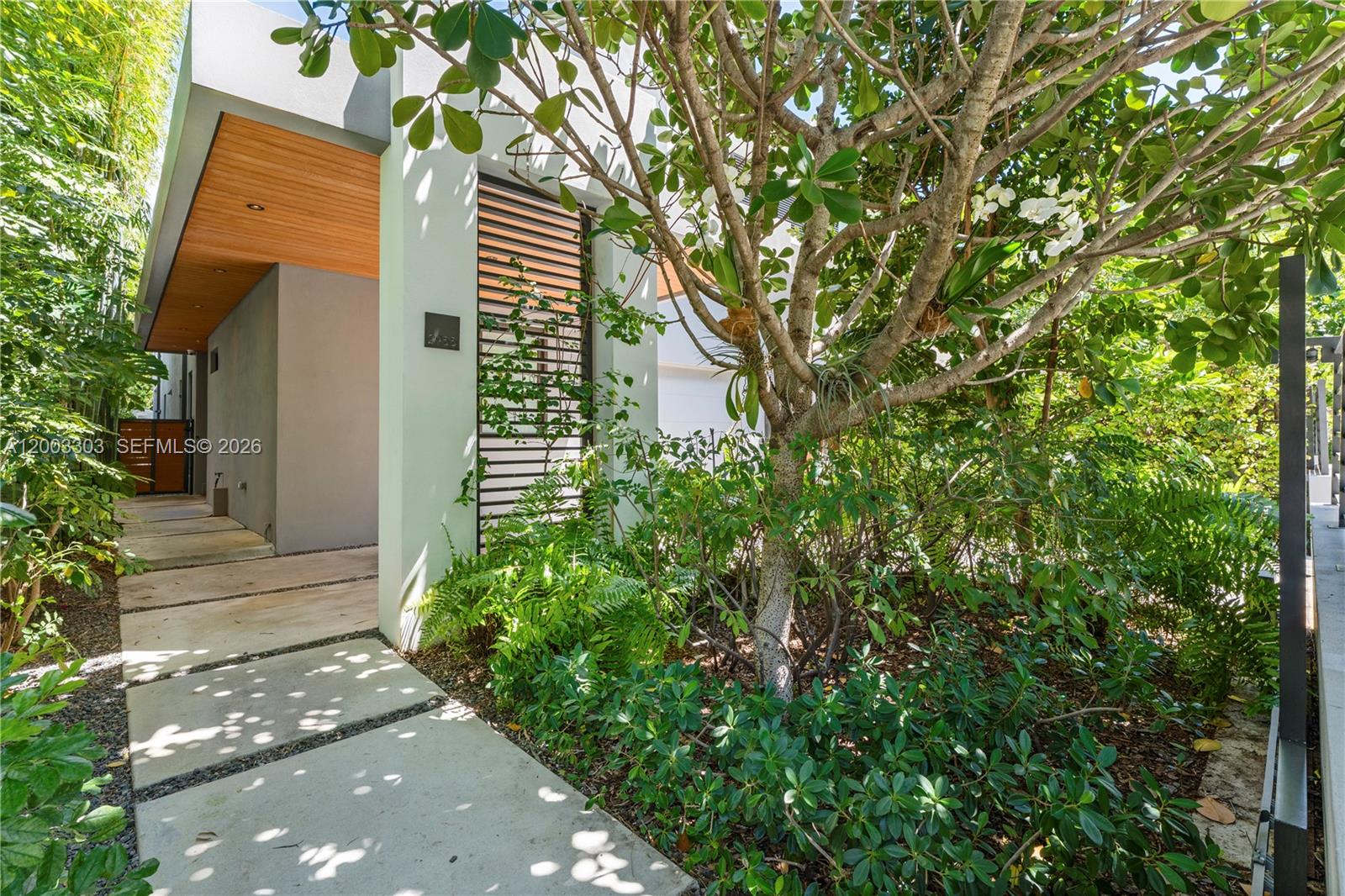 2955 Shipping Ave #2955 Miami, FL 33133