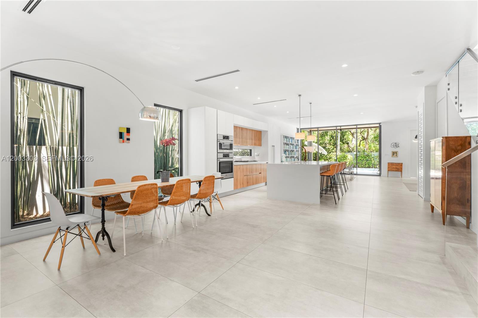 2955 Shipping Ave #2955 Miami, FL 33133