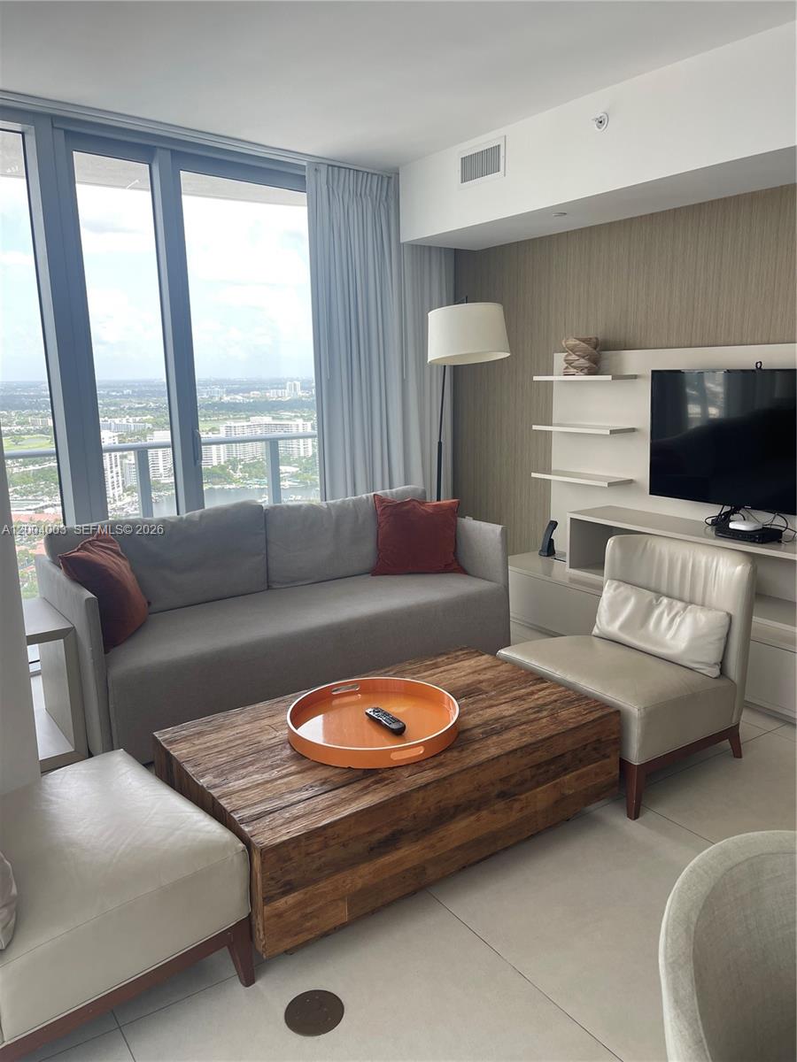 4111 S Ocean Dr #3411 Hollywood, FL 33019