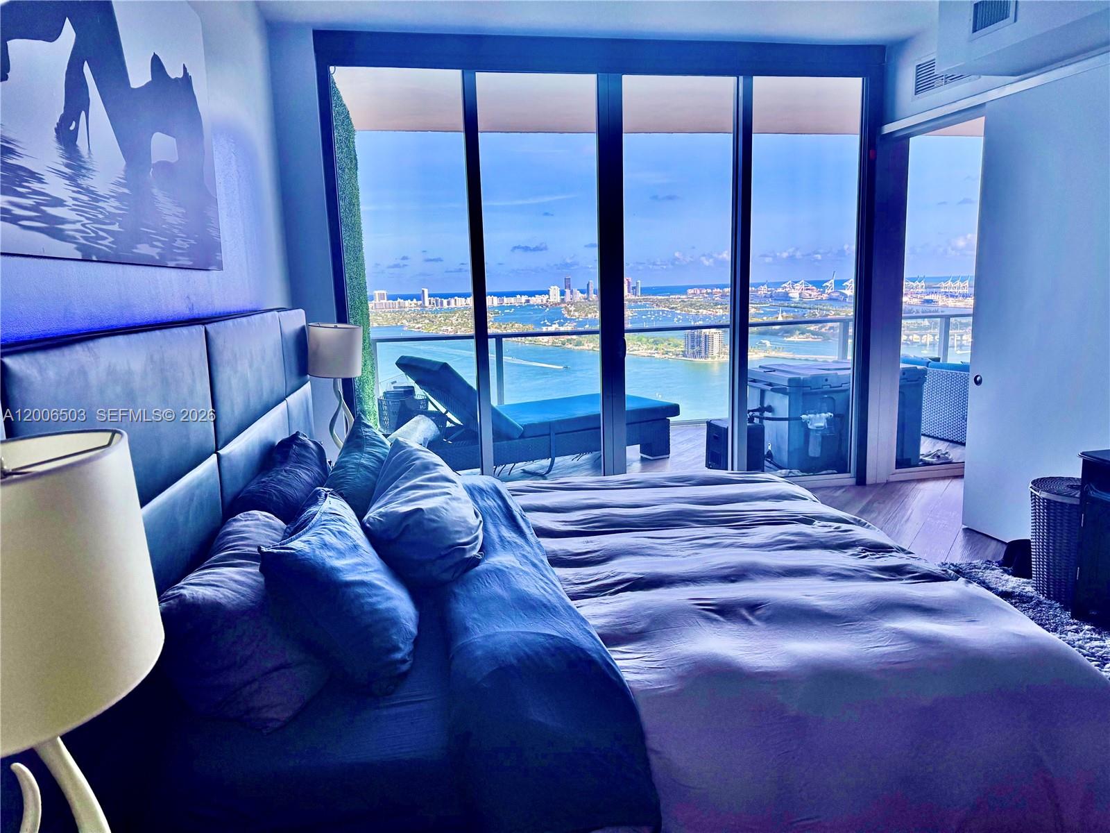 image Paramount Bay17