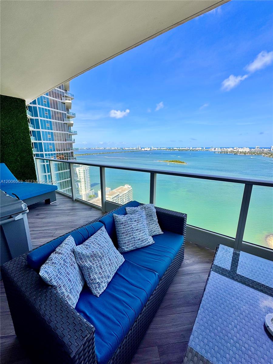 image Paramount Bay18